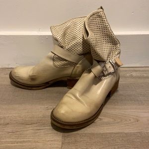 White/Cream Boots Size 8